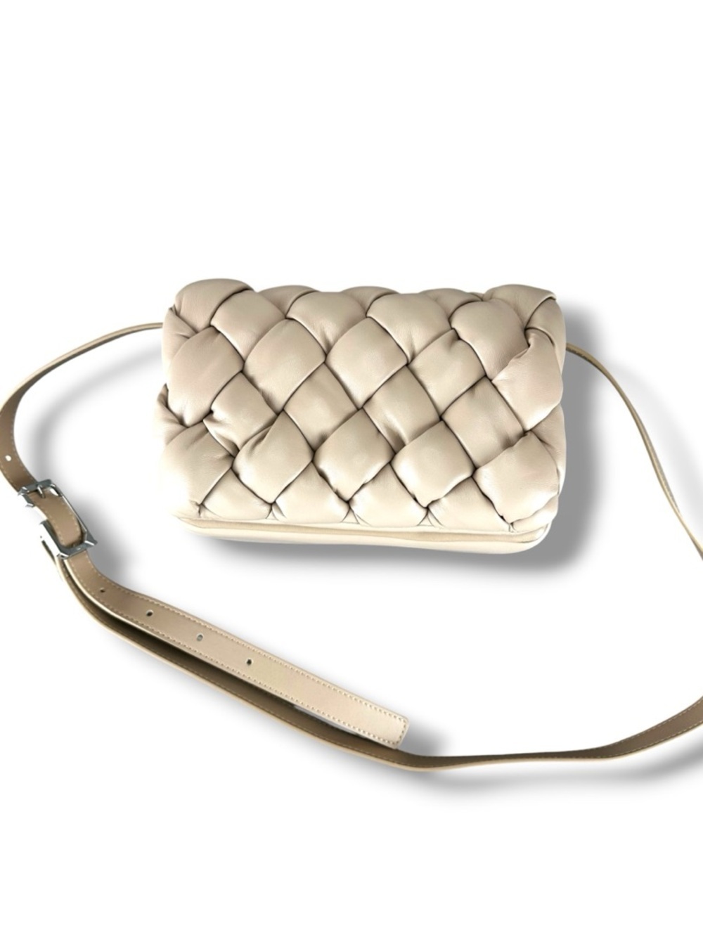 JW PEI Cream Vegan Leather Padded Maze Bag Adjustable Strap Excellent Condition